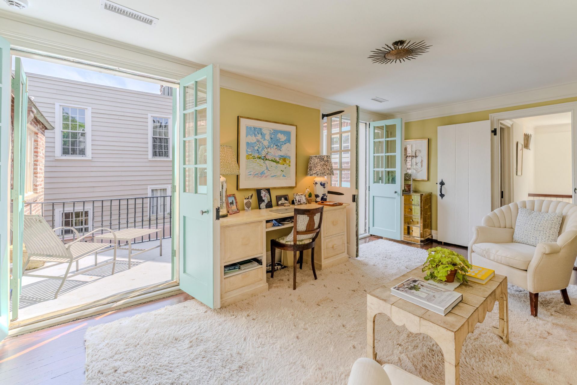 8 Orange Street Photo 26