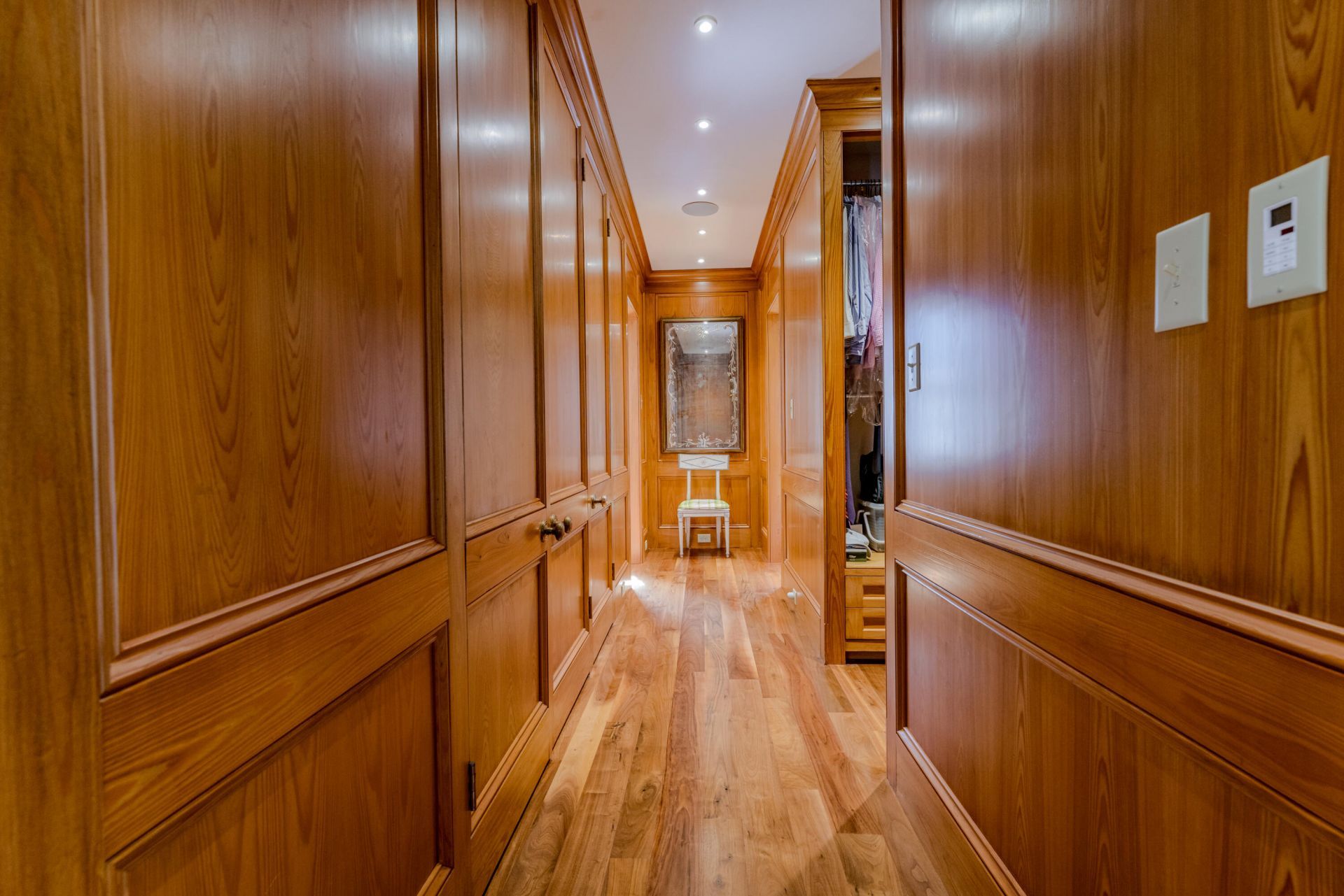 8 Orange Street Photo 31