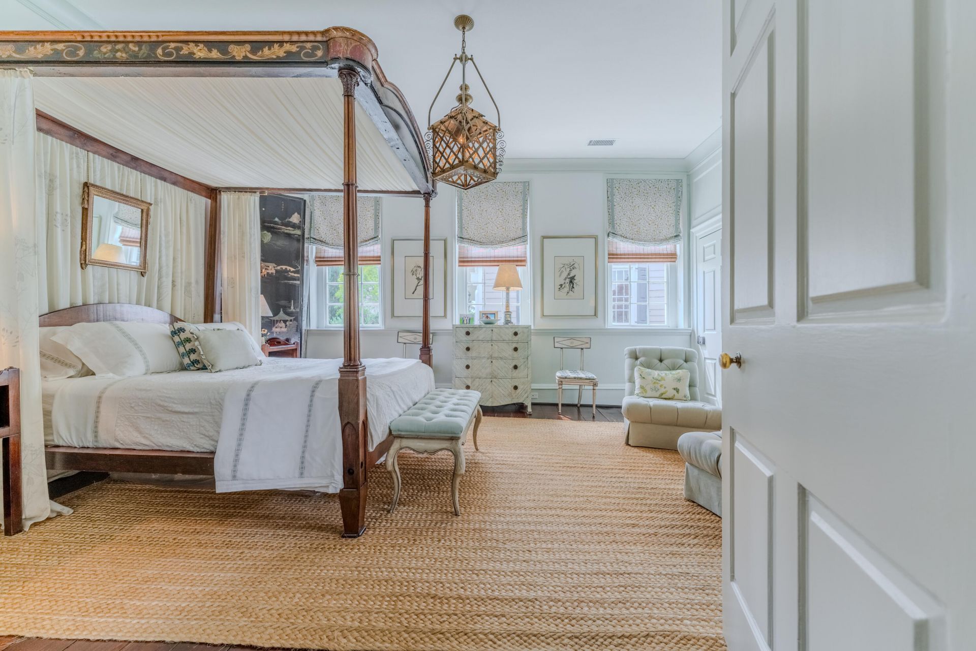 8 Orange Street Photo 36