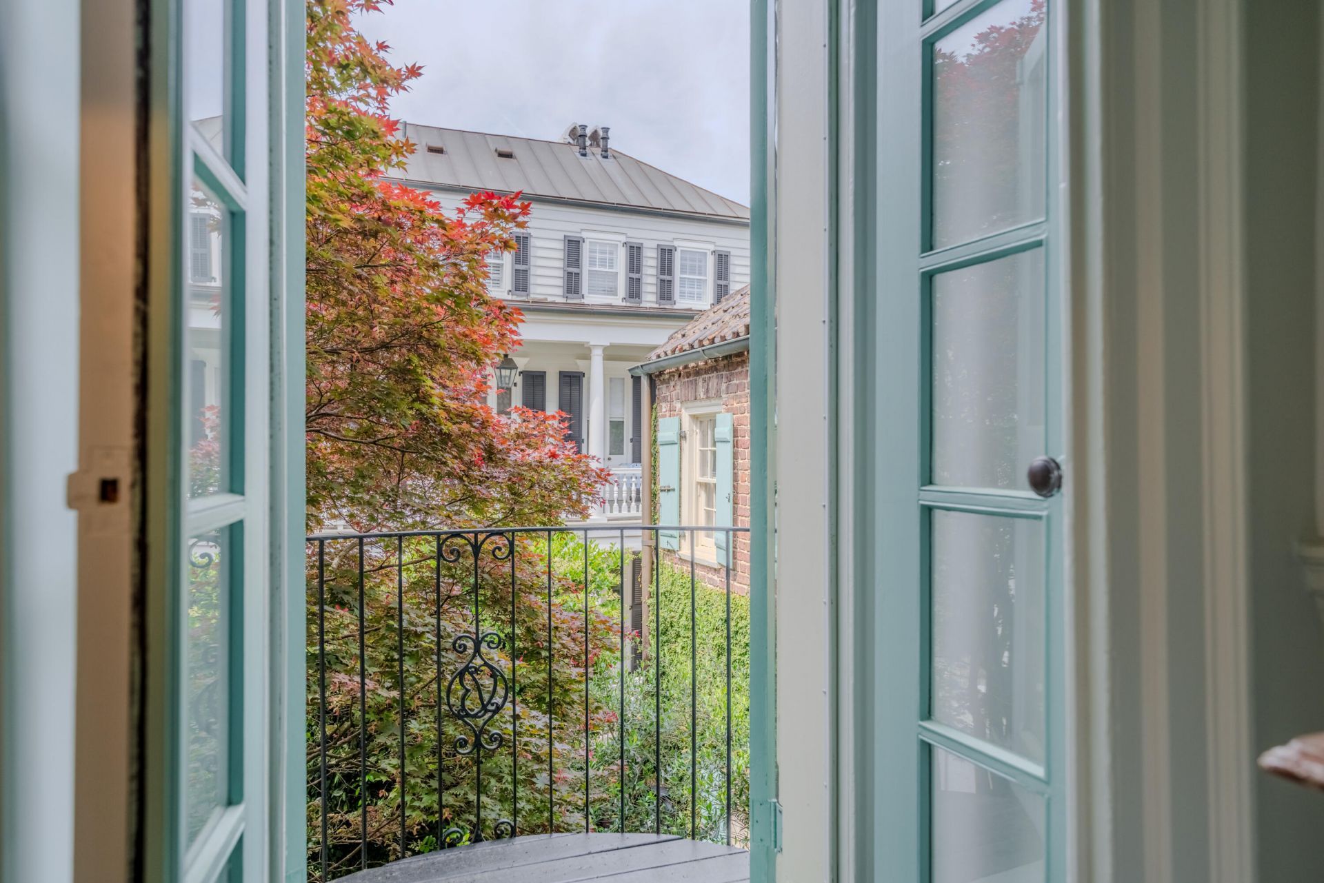 8 Orange Street Photo 40