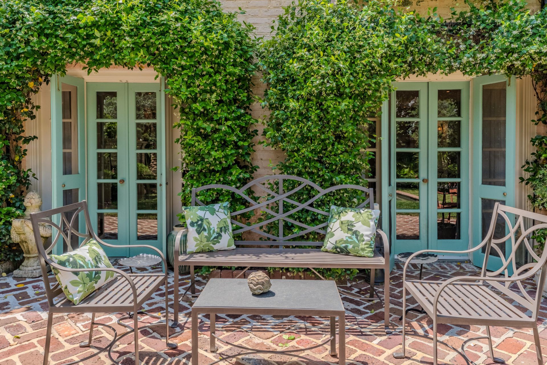 8 Orange Street Photo 51