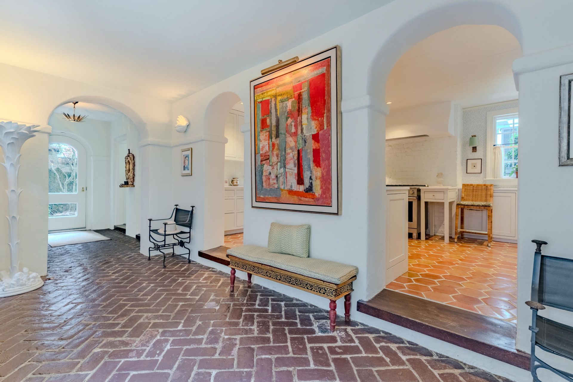 8 Orange Street Photo 8