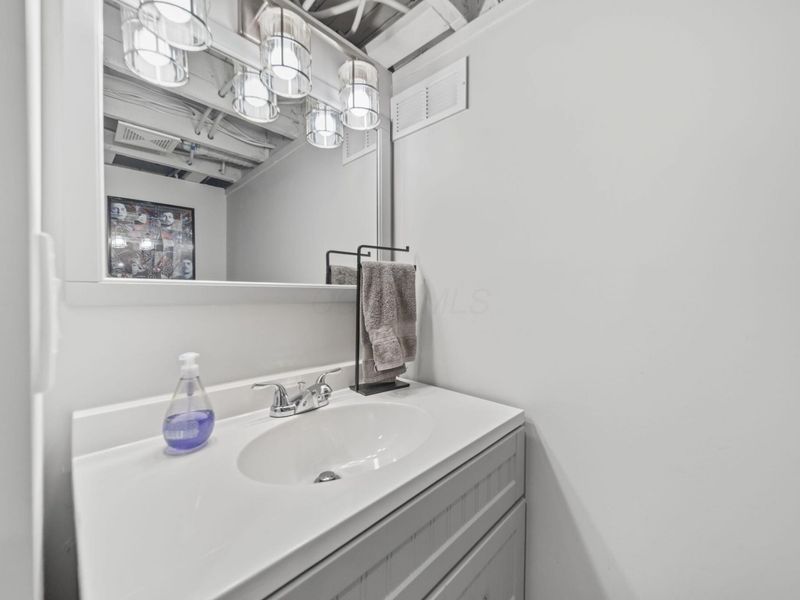 278 E Welch Avenue, Columbus, OH 43207 Photo 57