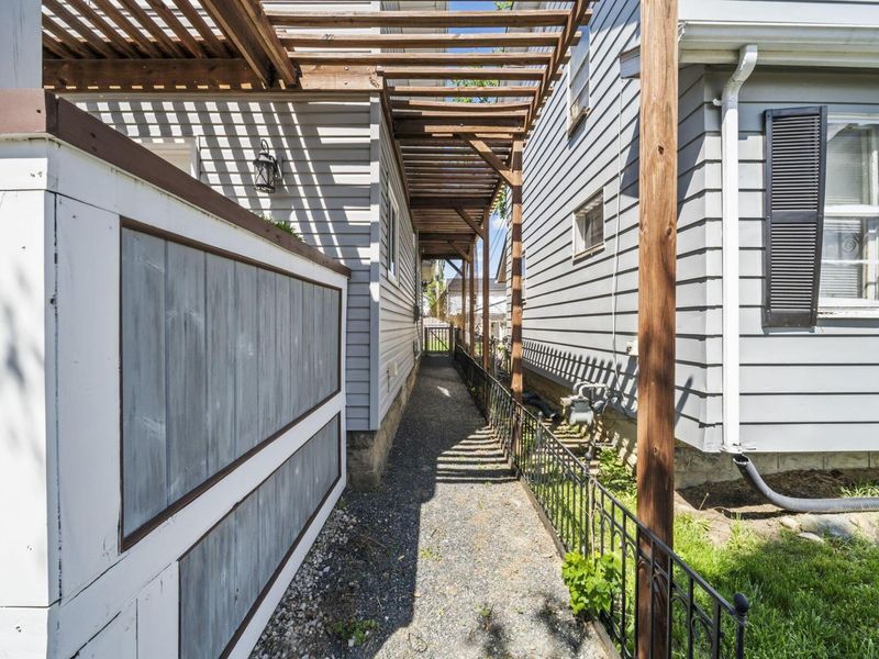 278 E Welch Avenue, Columbus, OH 43207 Photo 7