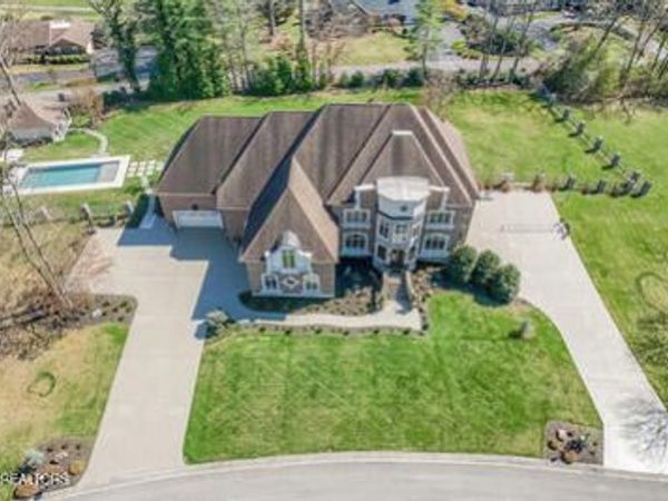 1128 Mountain Vista Pvt Drive, Bristol, TN 37620