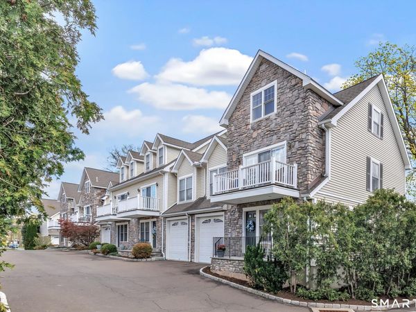 39 Maple Tree, Unit 15, Stamford, CT 06906