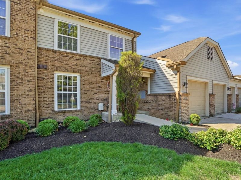 7450 Waterford Drive, Unit 203, Deerfield Twp., OH 45040 Photo 2