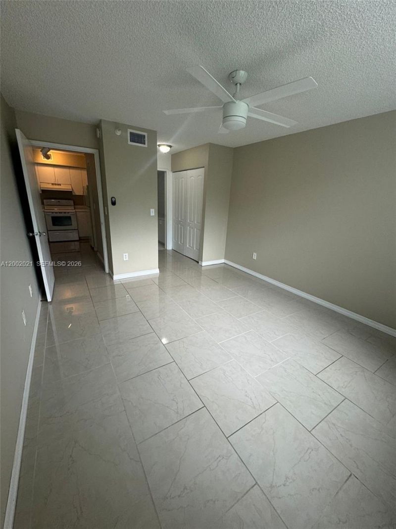 111 Yacht Club Way, Unit 107, Hypoluxo, FL 33462 Photo