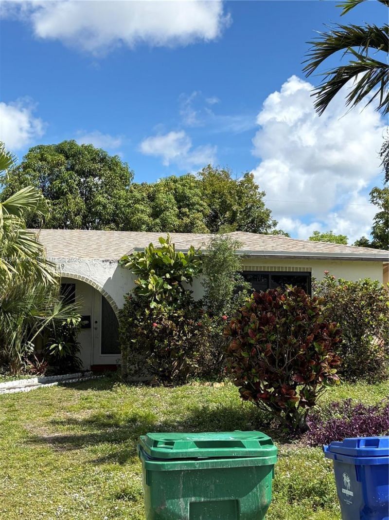 8719 Southampton Dr, Miramar, FL 33025 Photo