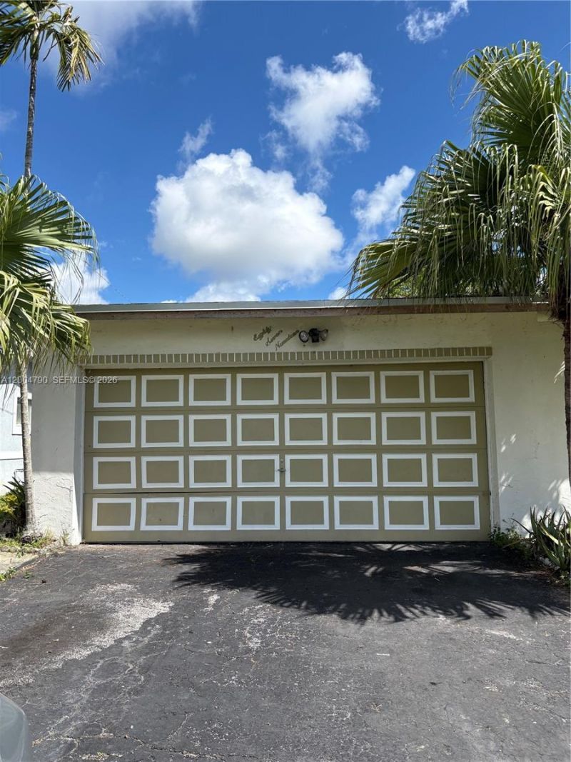 8719 Southampton Dr, Miramar, FL 33025 Photo