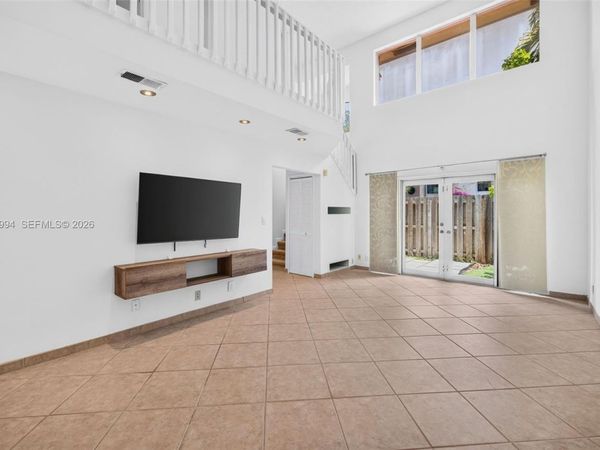 341 City View Dr, Fort Lauderdale, FL 33311