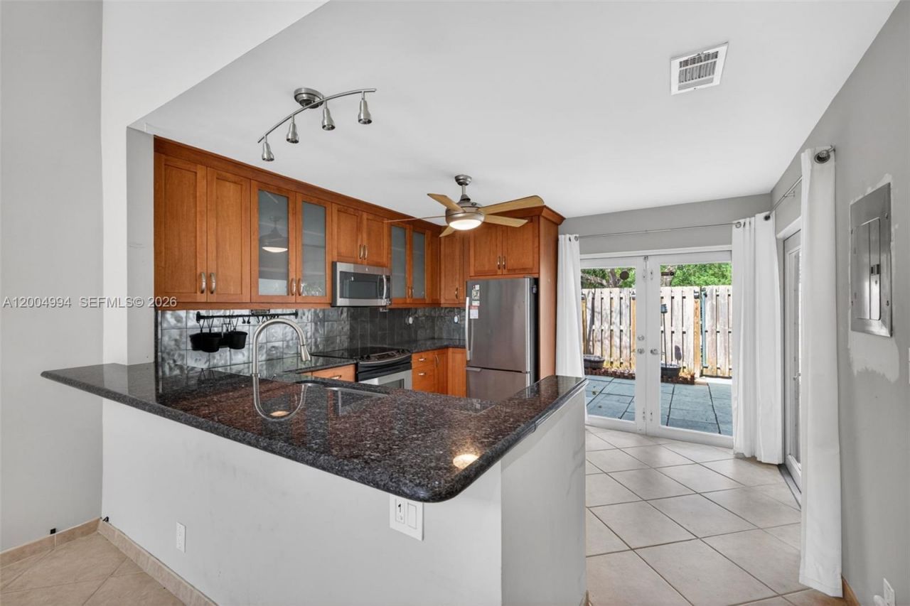 341 City View Dr, Fort Lauderdale, FL 33311 Photo