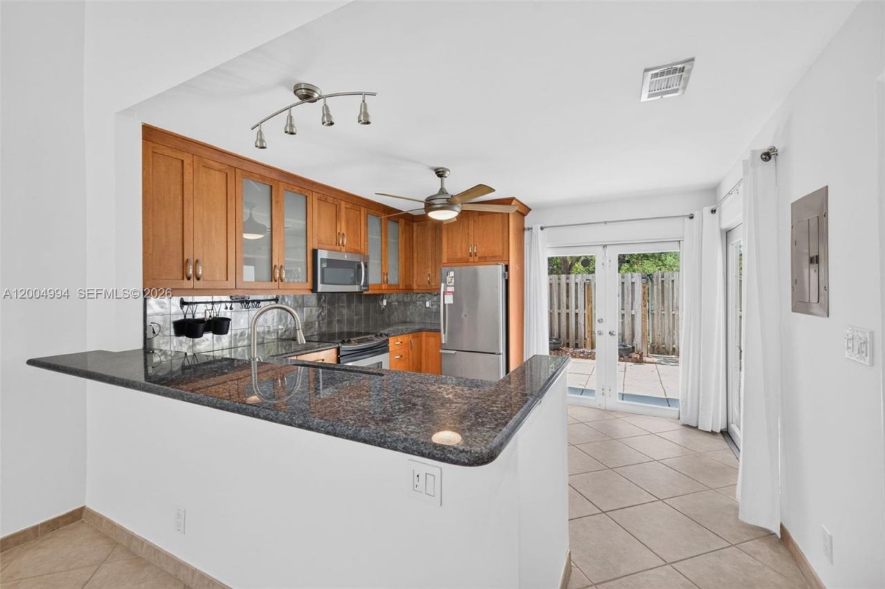 341 City View Dr, Fort Lauderdale, FL 33311 Photo