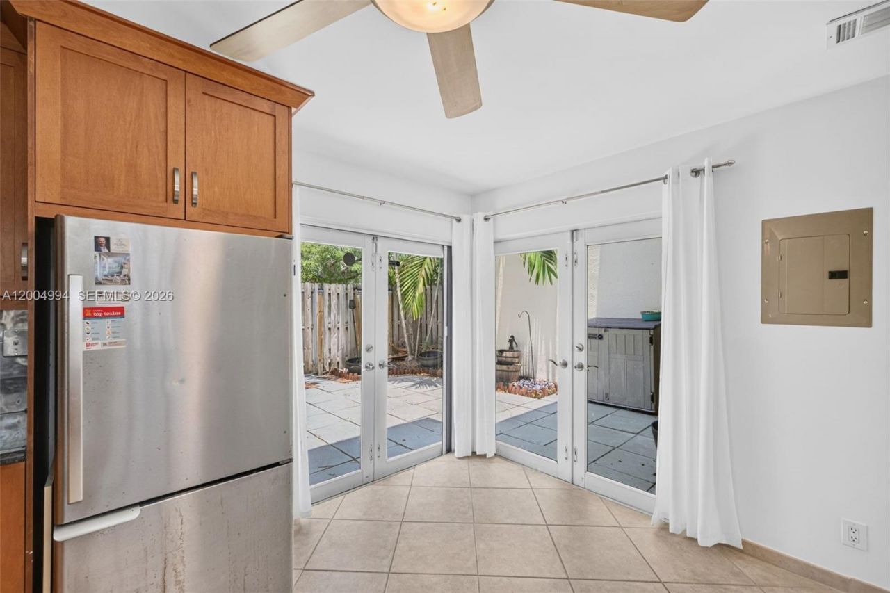 341 City View Dr, Fort Lauderdale, FL 33311 Photo