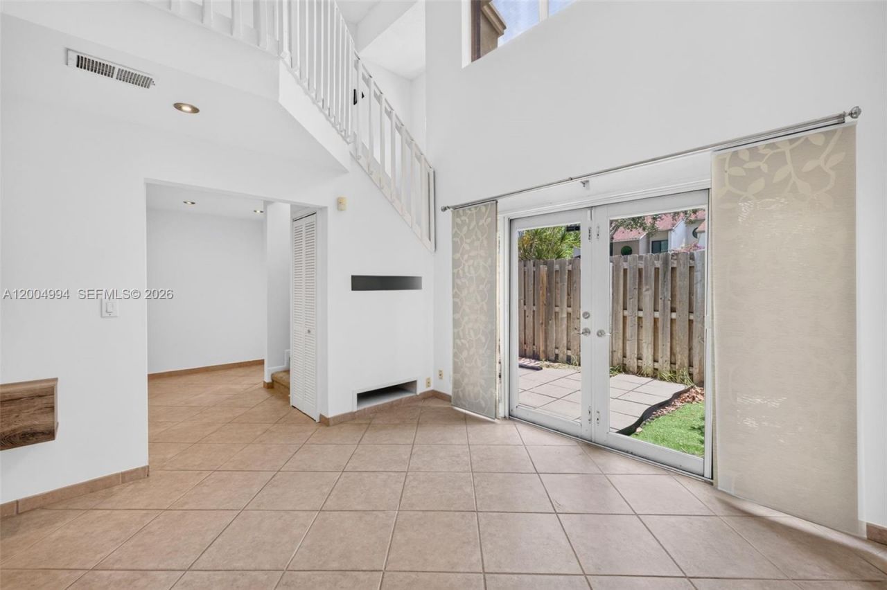 341 City View Dr, Fort Lauderdale, FL 33311 Photo