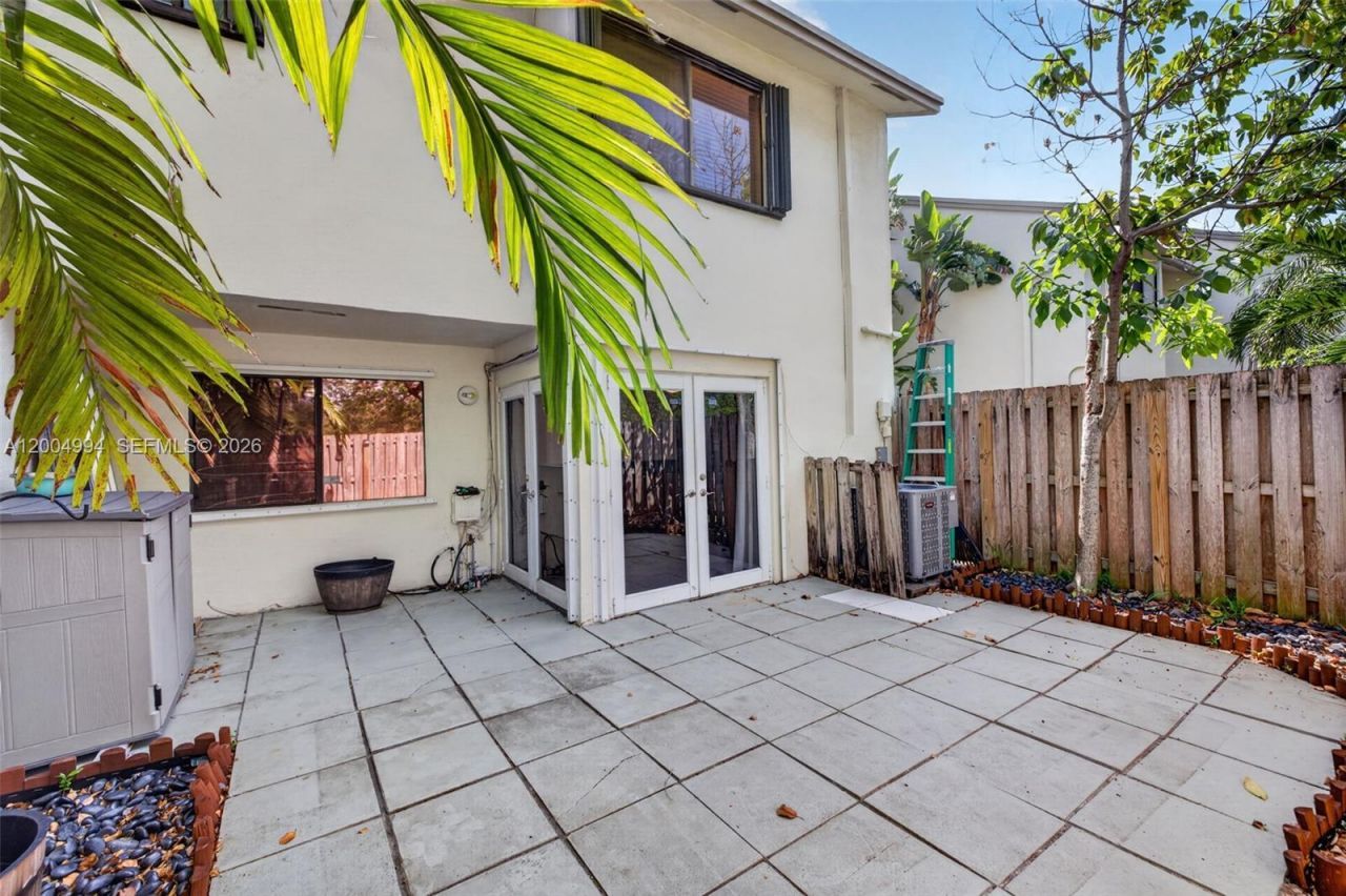 341 City View Dr, Fort Lauderdale, FL 33311 Photo