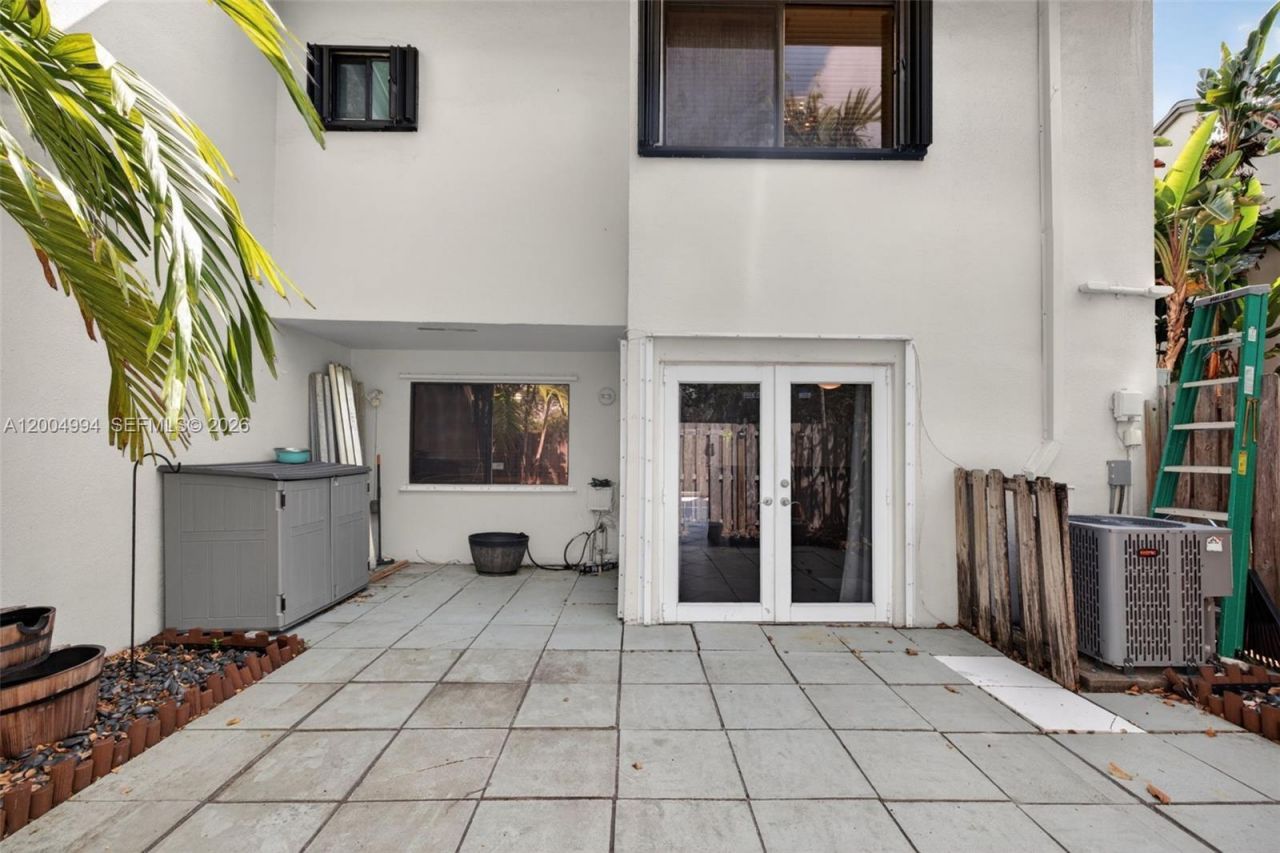 341 City View Dr, Fort Lauderdale, FL 33311 Photo