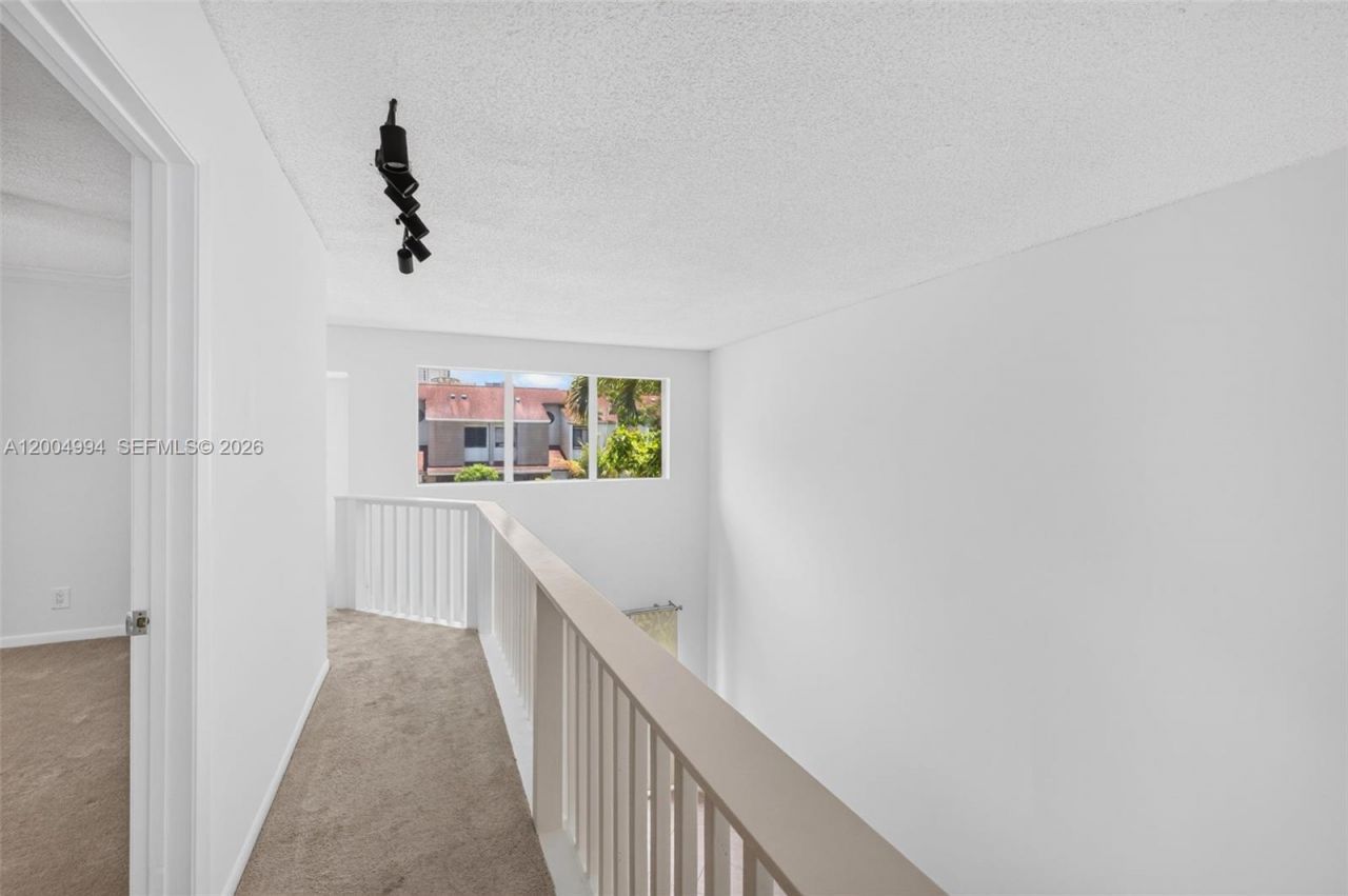 341 City View Dr, Fort Lauderdale, FL 33311 Photo