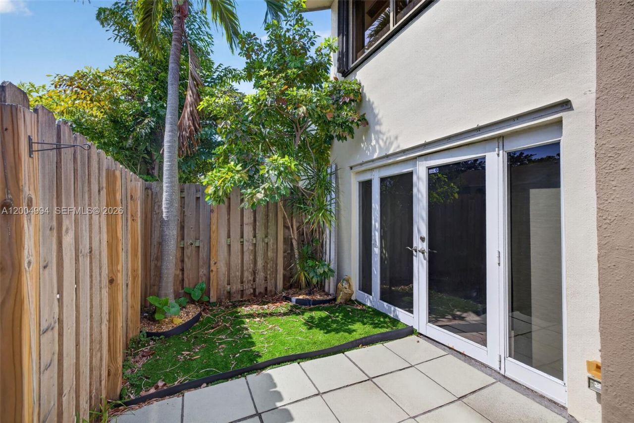 341 City View Dr, Fort Lauderdale, FL 33311 Photo