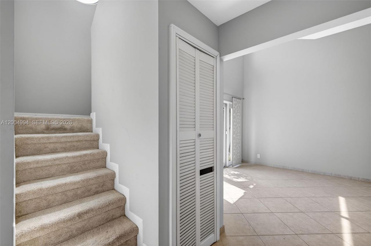 341 City View Dr, Fort Lauderdale, FL 33311 Photo