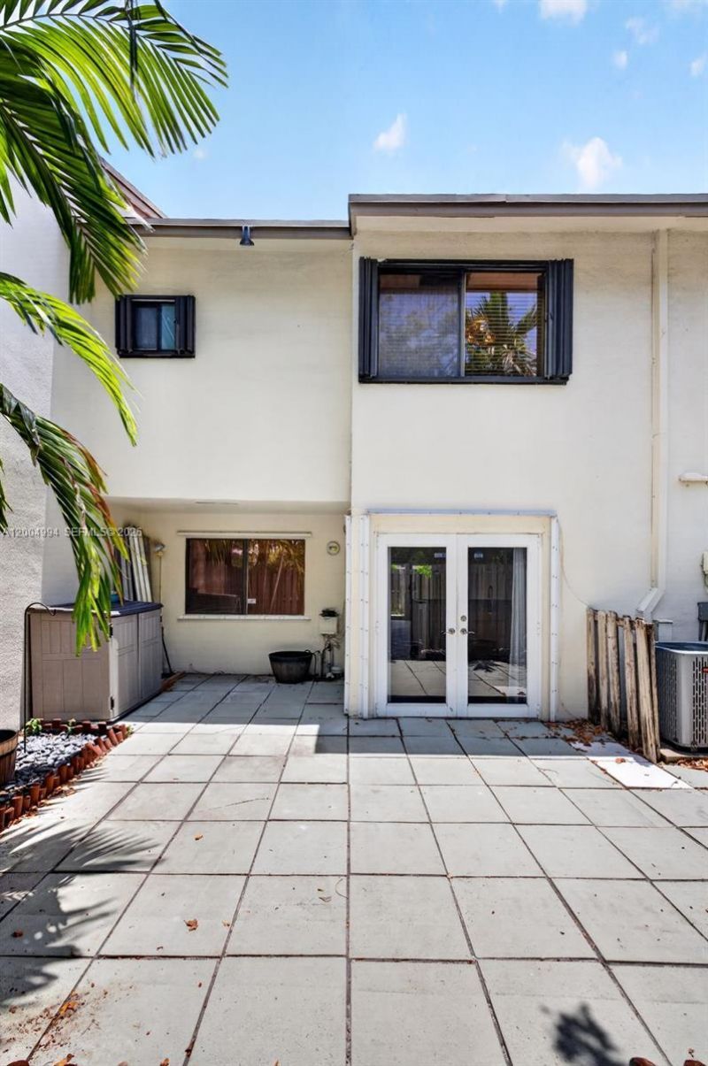 341 City View Dr, Fort Lauderdale, FL 33311 Photo