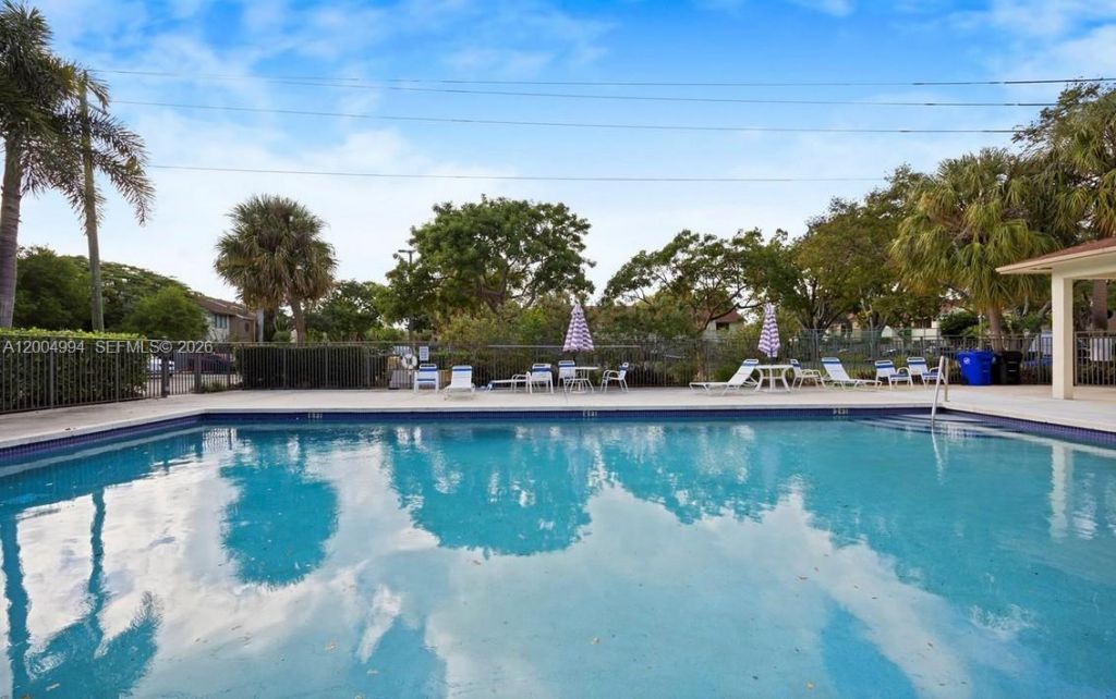 341 City View Dr, Fort Lauderdale, FL 33311 Photo