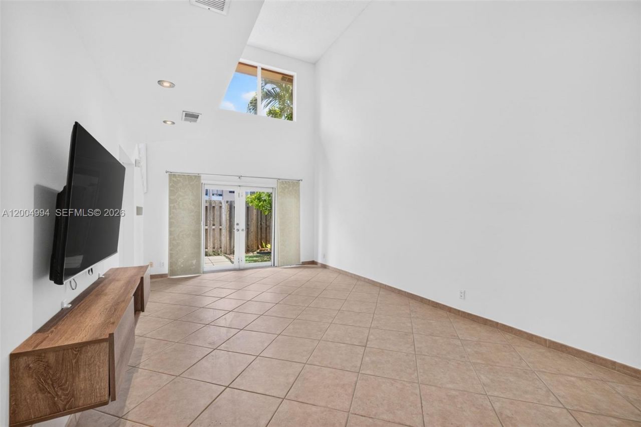 341 City View Dr, Fort Lauderdale, FL 33311 Photo