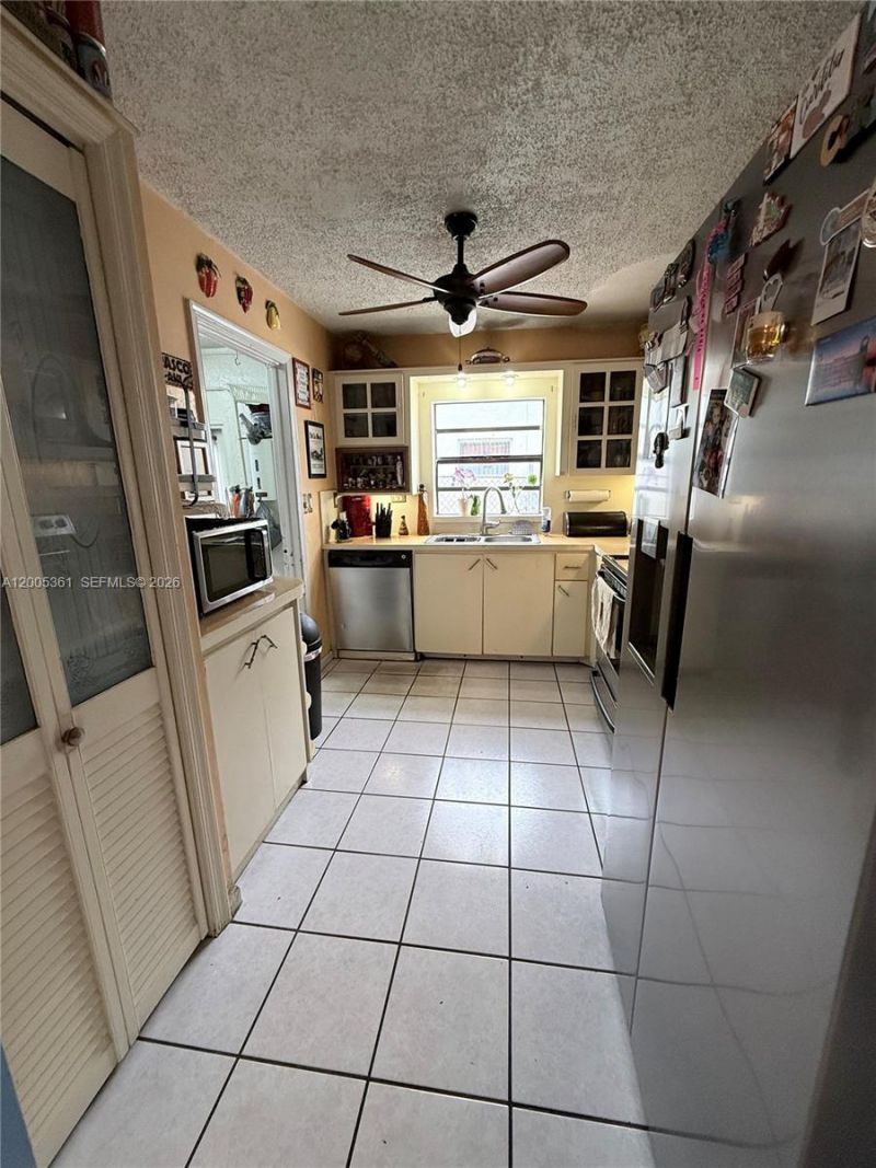 1020 SW 81st Ter, North Lauderdale, FL 33068 Photo