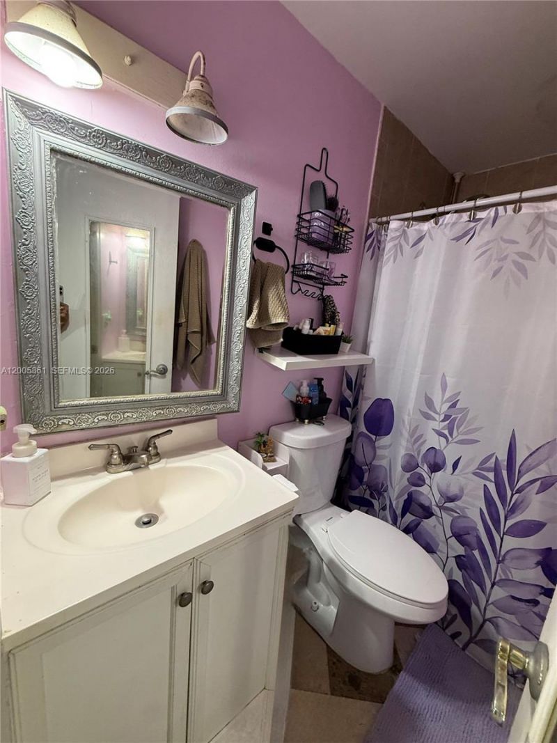 1020 SW 81st Ter, North Lauderdale, FL 33068 Photo
