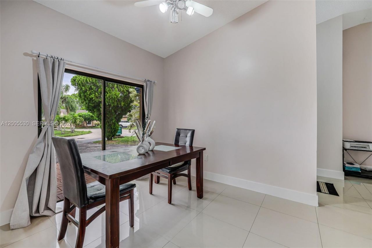 13890 SW 43rd Ter , Miami, FL 33175 Photo