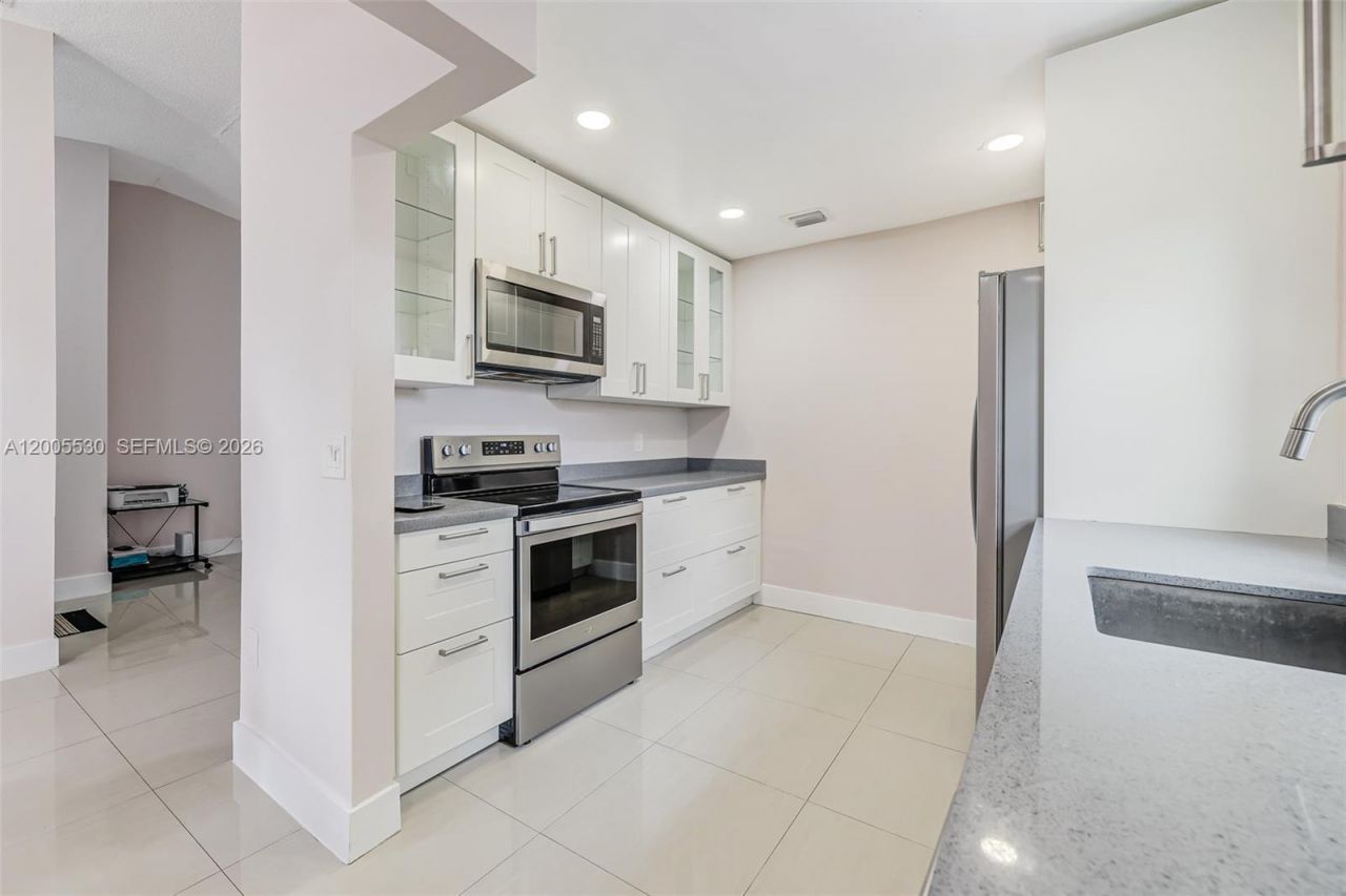 13890 SW 43rd Ter , Miami, FL 33175 Photo