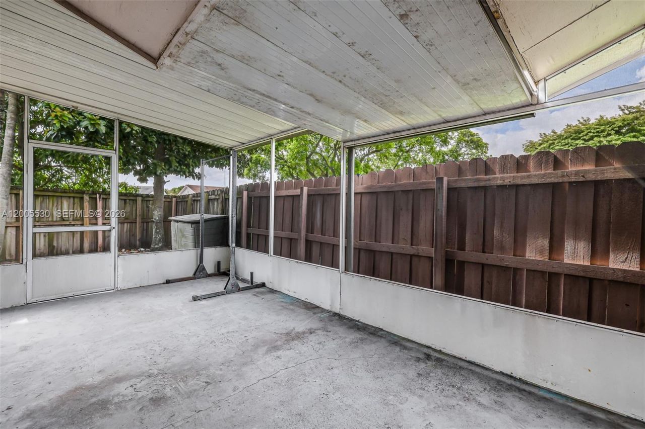 13890 SW 43rd Ter , Miami, FL 33175 Photo