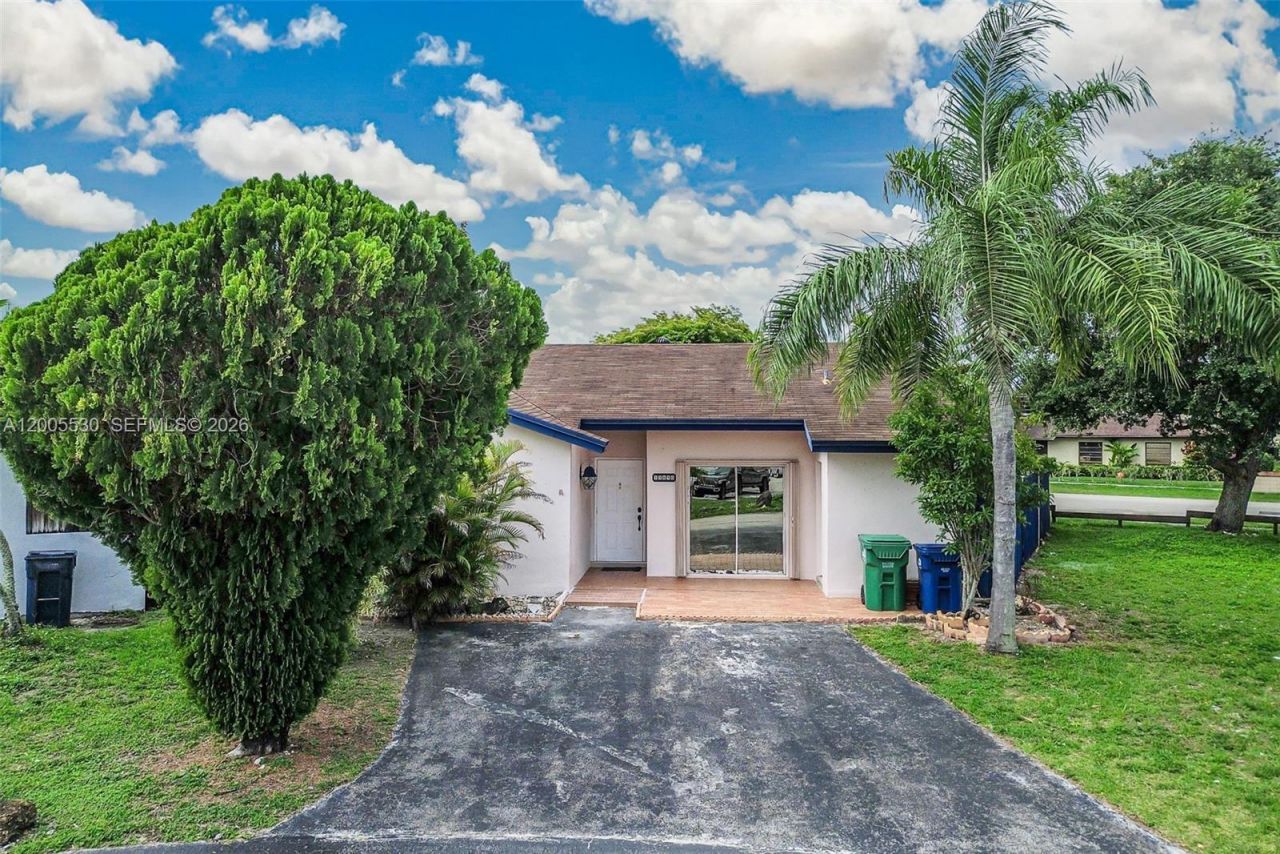 13890 SW 43rd Ter , Miami, FL 33175 Photo