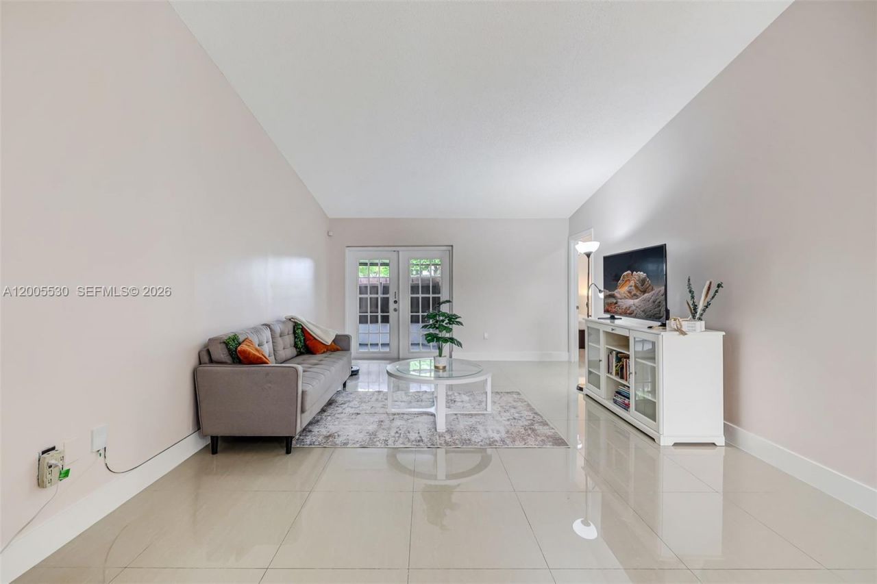 13890 SW 43rd Ter , Miami, FL 33175 Photo