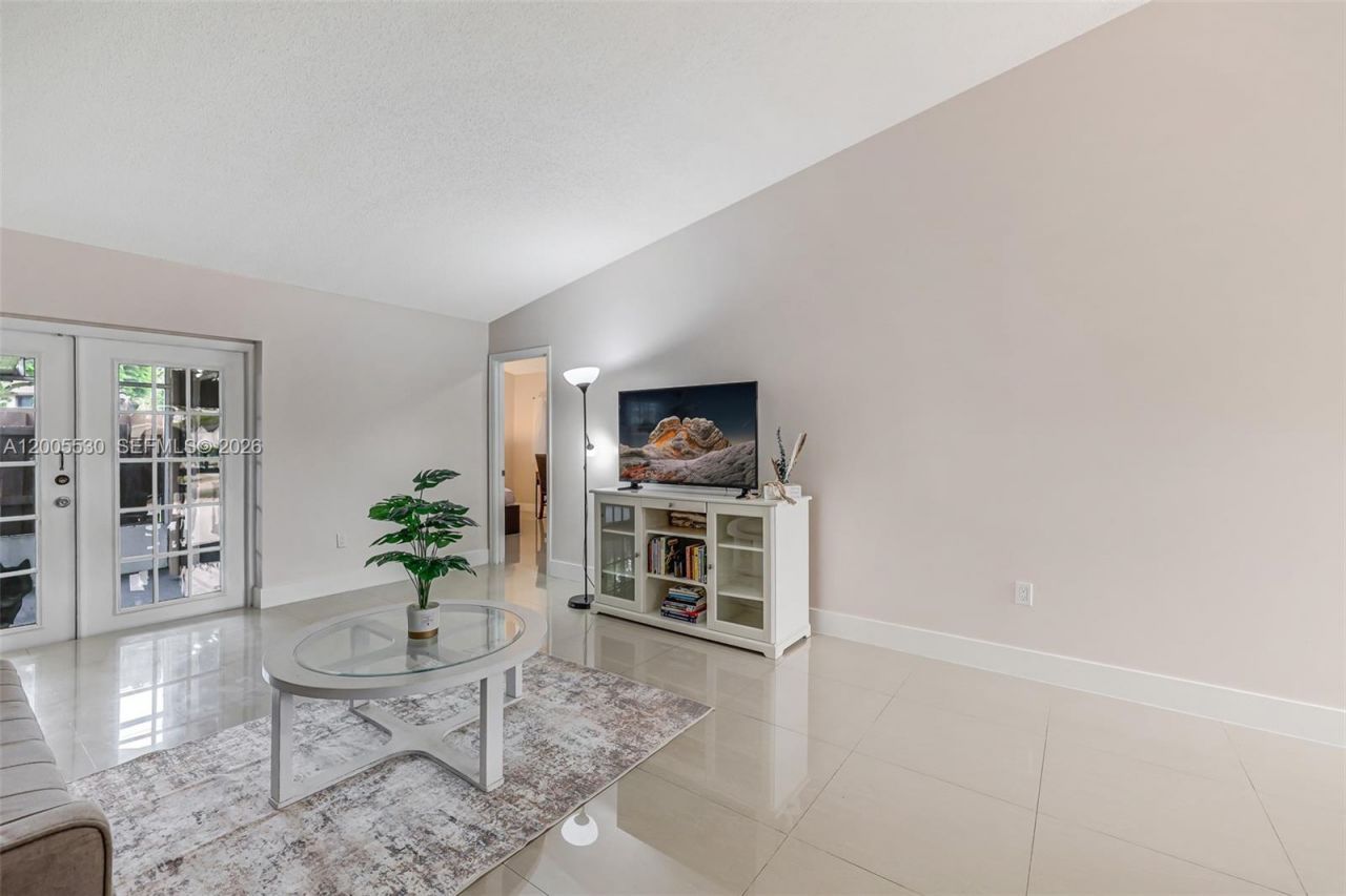 13890 SW 43rd Ter , Miami, FL 33175 Photo