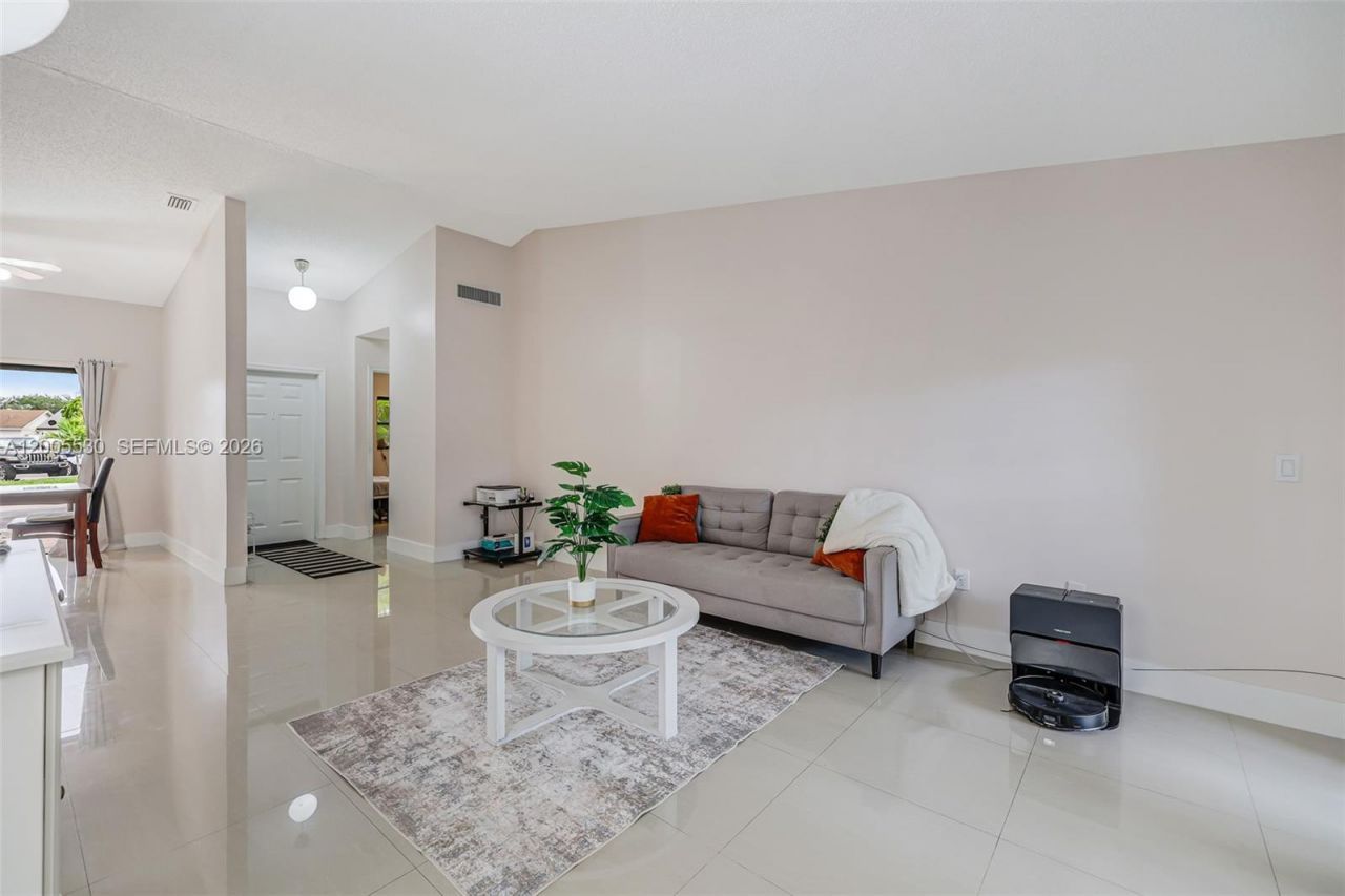 13890 SW 43rd Ter , Miami, FL 33175 Photo