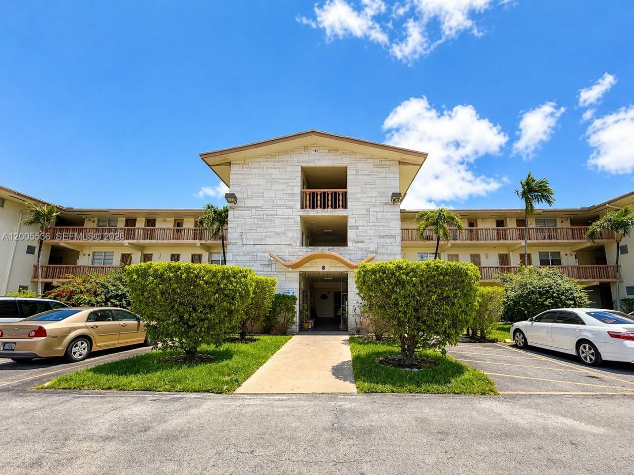 16701 NE 13th Ave , Unit 102, Miami, FL 33162 Photo