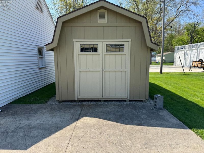 924 Ottawa Drive, Port Clinton, OH 43452 Photo 11