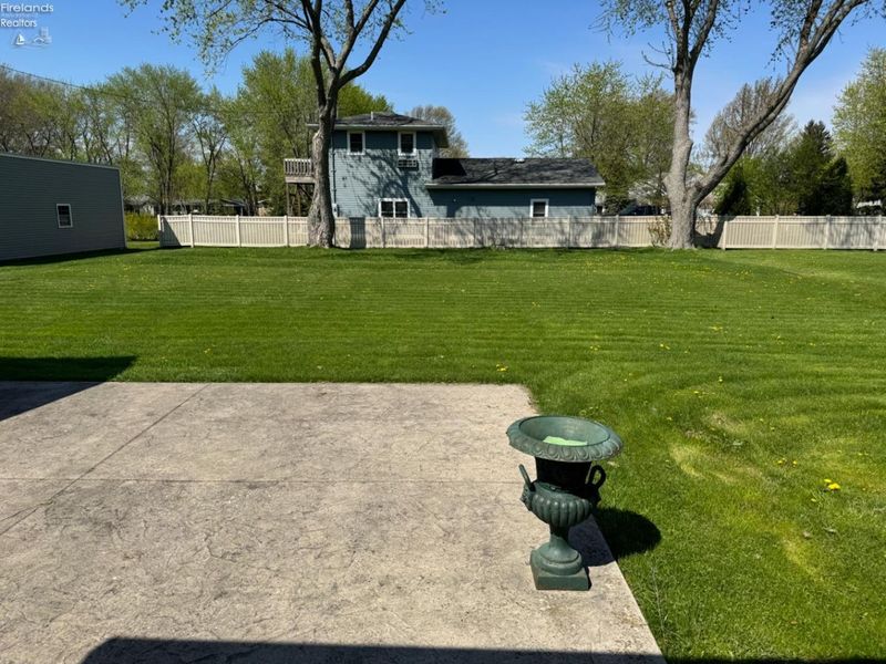 924 Ottawa Drive, Port Clinton, OH 43452 Photo 4