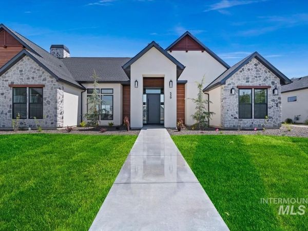 539 Century Ave, Middleton, ID 83544