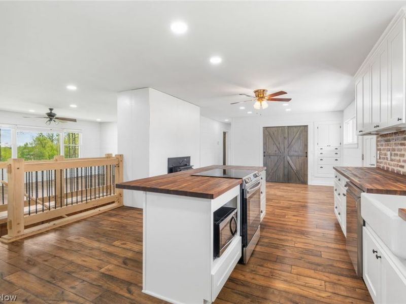 14177 Millersburg Road SW, Navarre, OH 44662 Photo 12