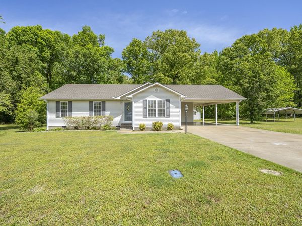 220 LINDEN LN, Adamsville, TN 38310