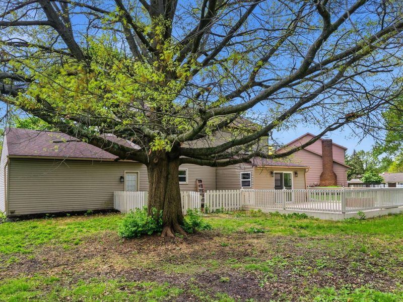 1150 Chanteloup Drive, Marion, OH 43302 Photo 6