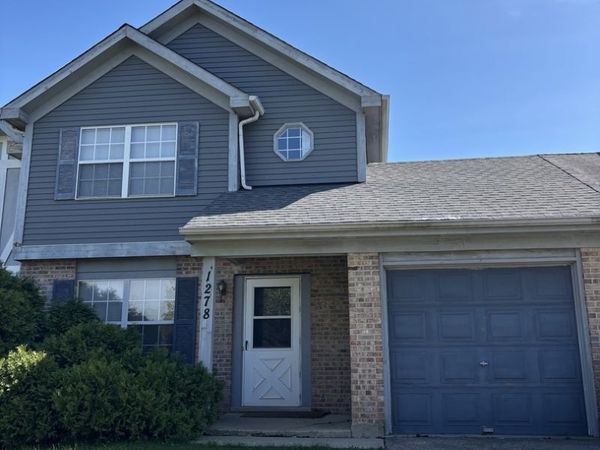 1278 Robin Drive , Carol Stream, IL 60188
