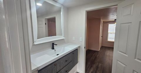 633 B St, Yuba City, CA 95991 Photo