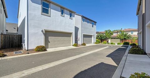 2370 Macanudo Walk Ave, Sacramento, CA 95818 Photo