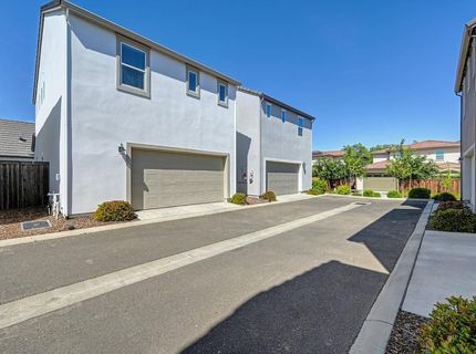 2370 Macanudo Walk Ave, Sacramento, CA 95818 Photo
