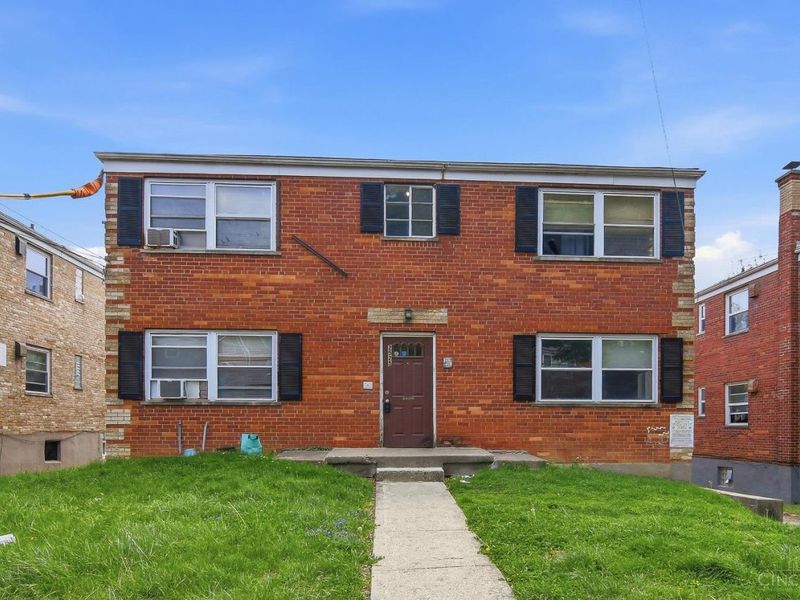 2525 Flanigan Court, Cincinnati, OH 45239 Photo 2