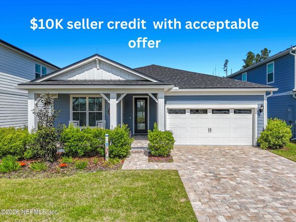 426 HAWTHORN PARK Circle, Yulee, FL 32097