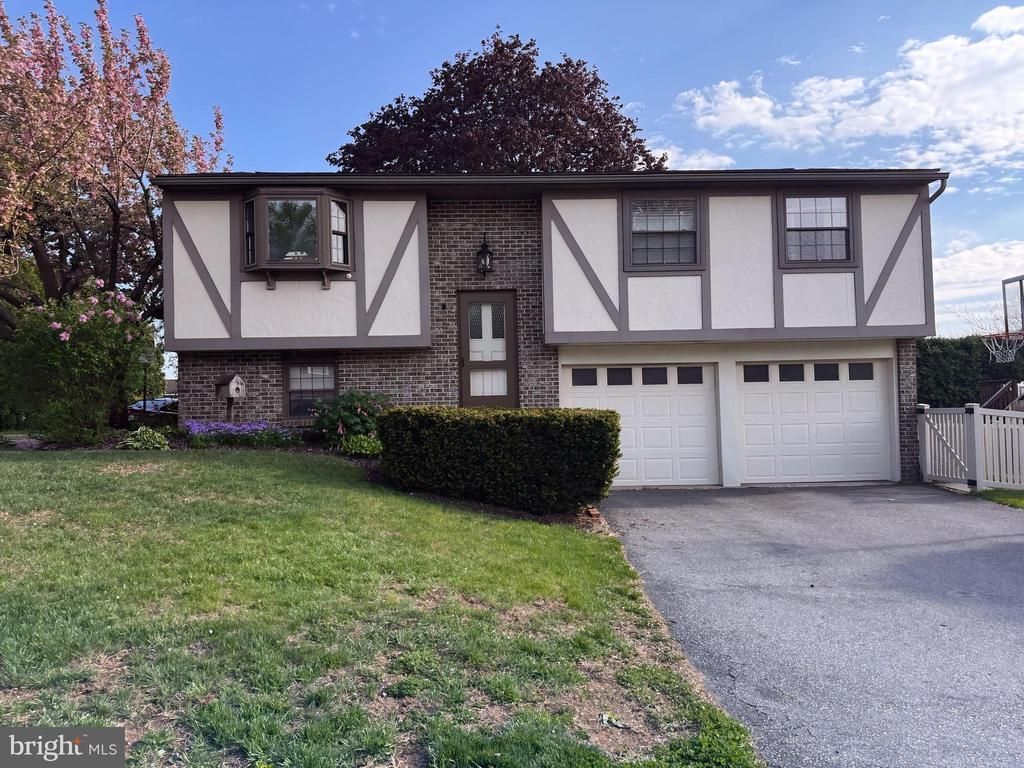 3614 ORCHARD COURT , READING, PA 19606